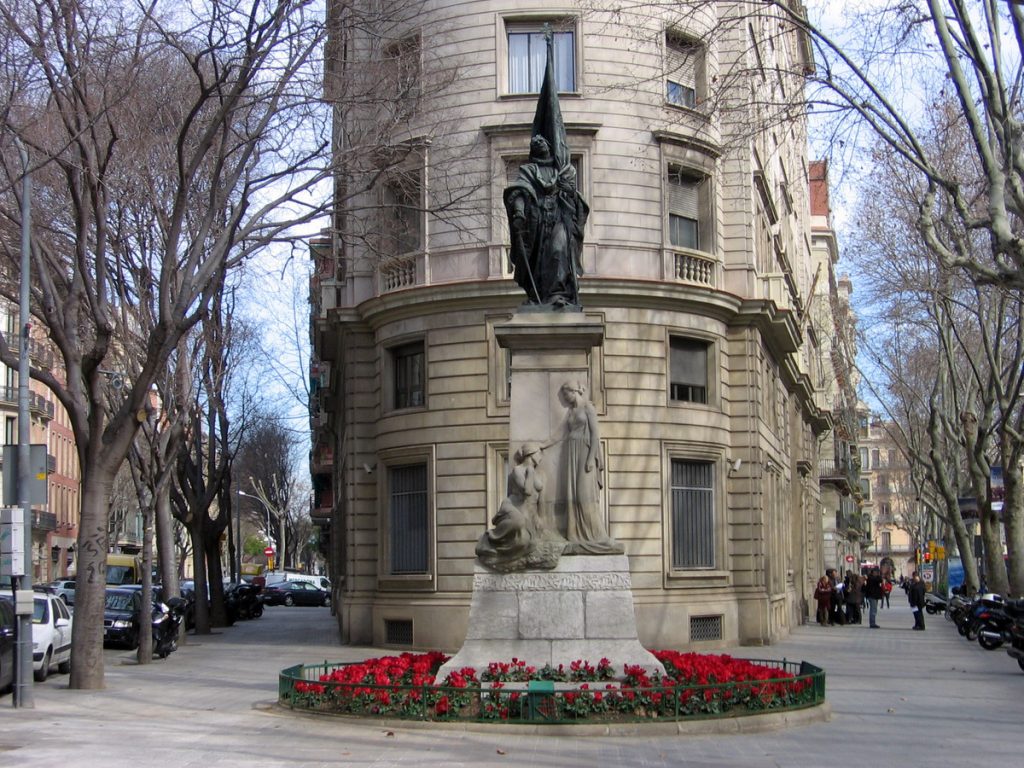Monument-Rafael-Casanova