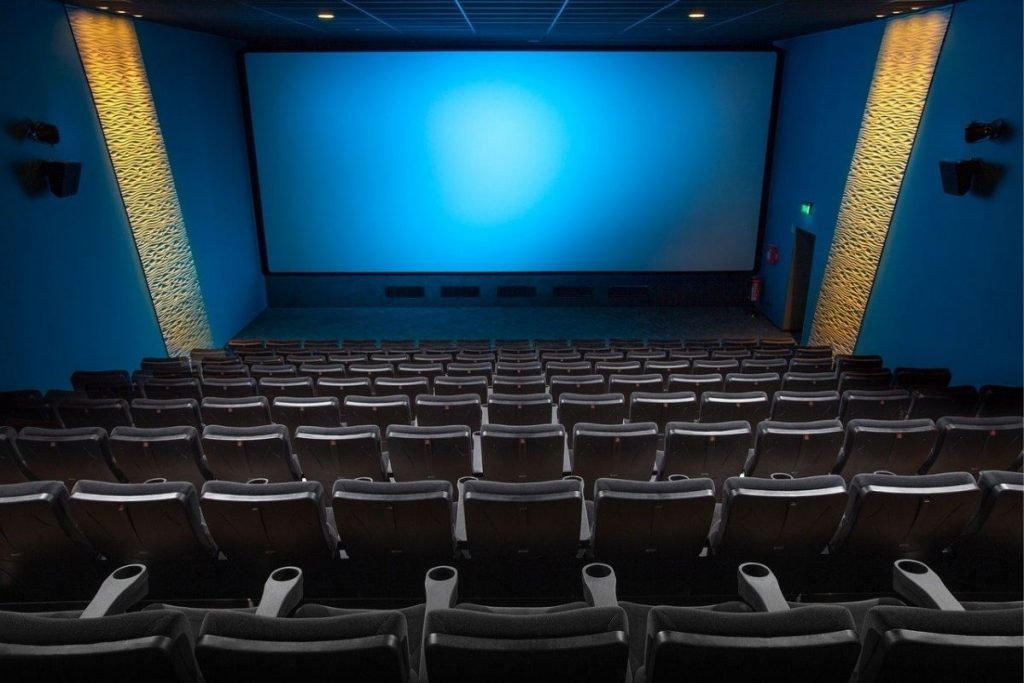 anar al cine