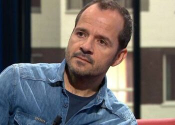 Ángel Martín: “La tecnologia ens intoxica i ens impedeix pensar amb claredat”